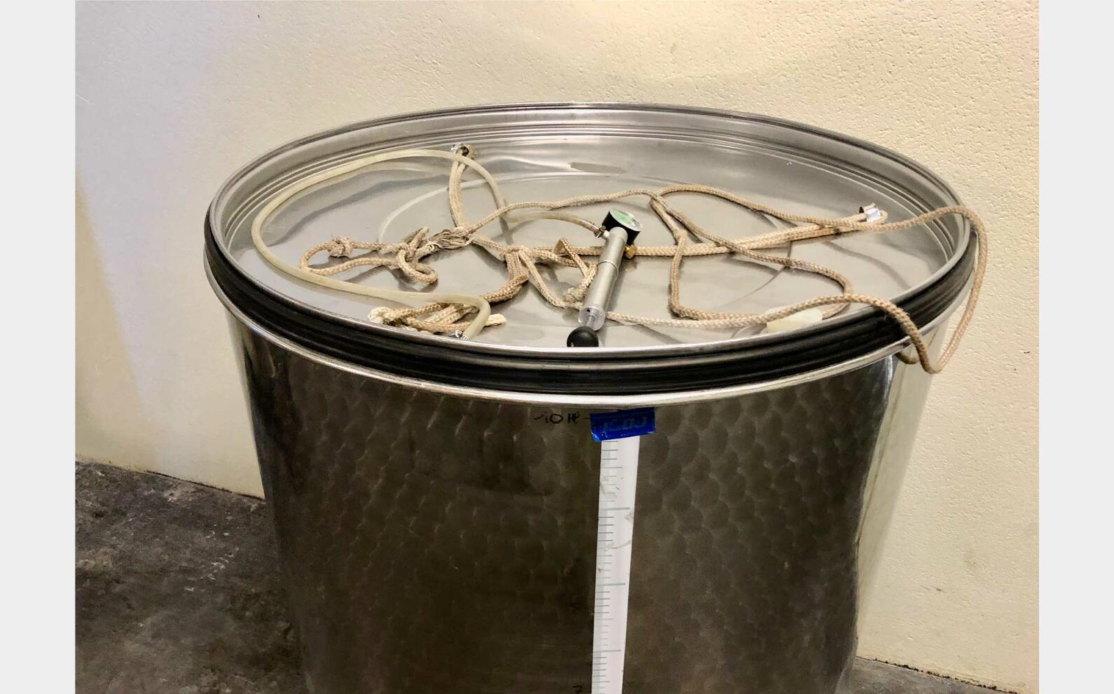 Stainless steel tank - Storage 10 HL (1 000 litres)