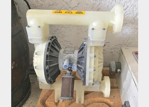 Pompe &agrave; membrane d&eacute;bit max 568 l/min Agroalimentaire