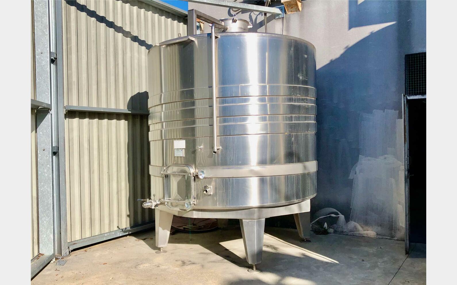 Cuve inox - Stockage 94,5 HL (9 450 litres) STAI
