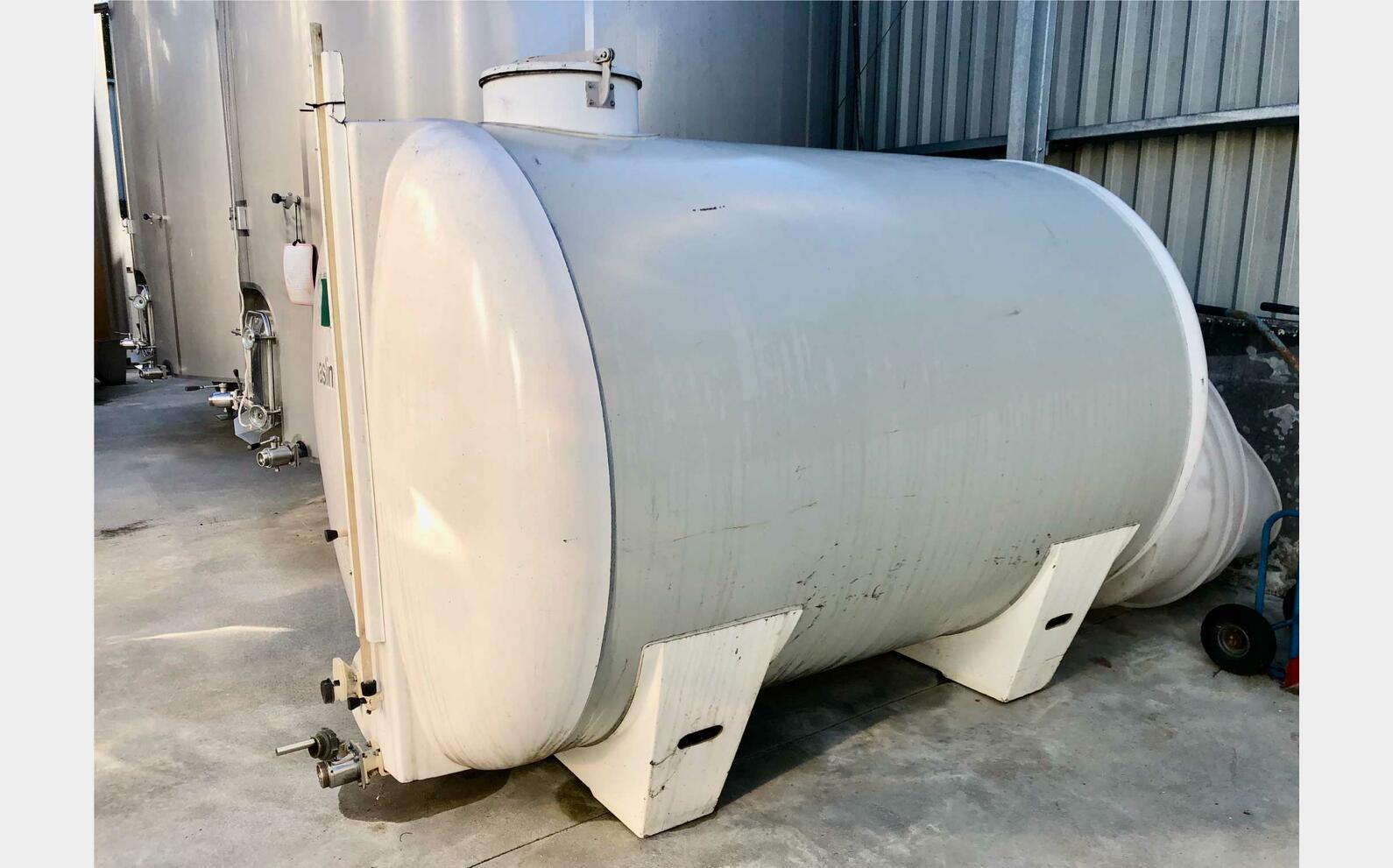 Fiberglass tank - Horizontal 51 HL (5 100 litres) CMMC