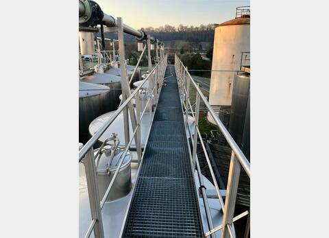 Stainless steel gangway Length of 25 metres