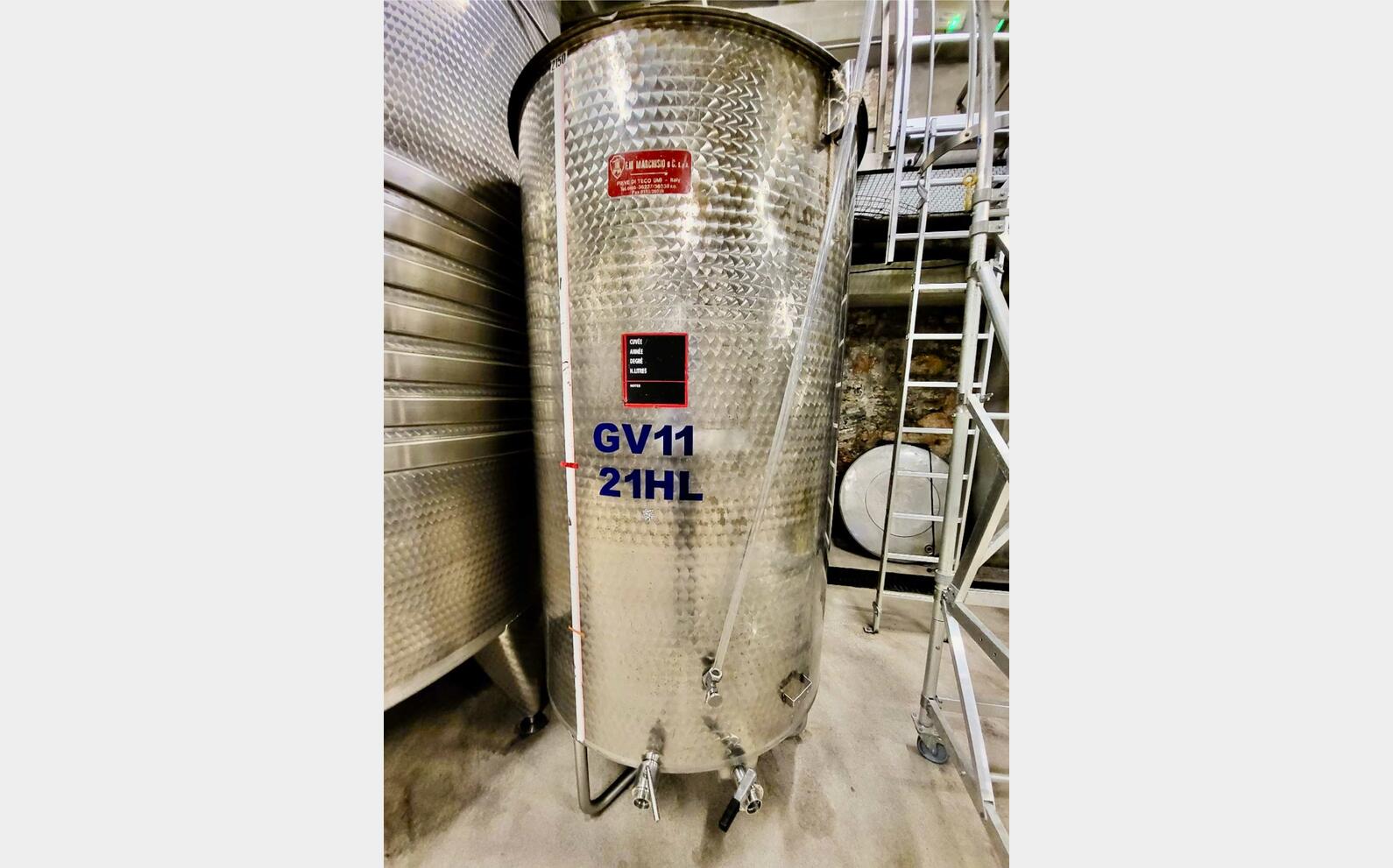 Cuve inox à chapeau flottant - Fond plat - Sur pieds