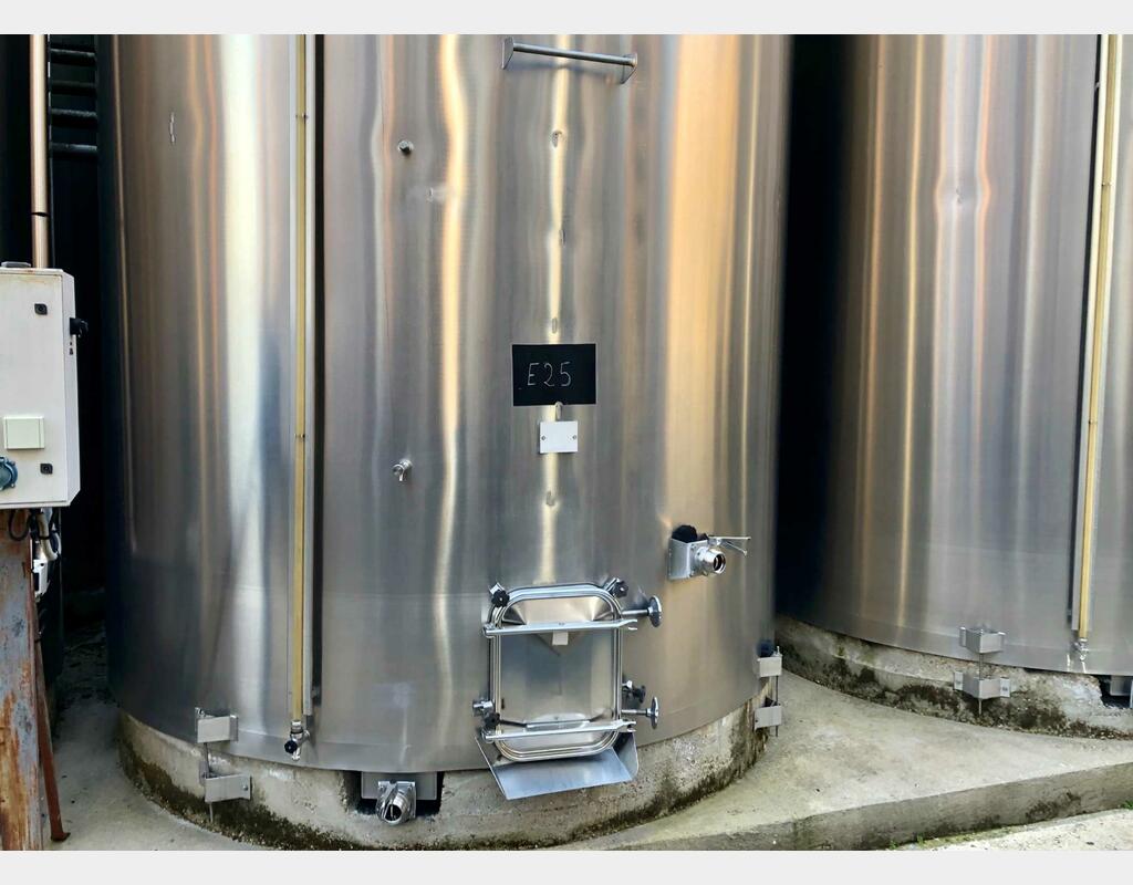 304L stainless steel tank - Storage / fermentation - Flat bottom inclined on invert