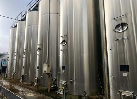 304L stainless steel tank - Storage / fermentation - Flat bottom inclined on invert