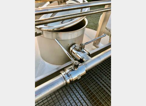 Cuve inox 304 - Stockage / fermentation - Fond plat incliné sur radier