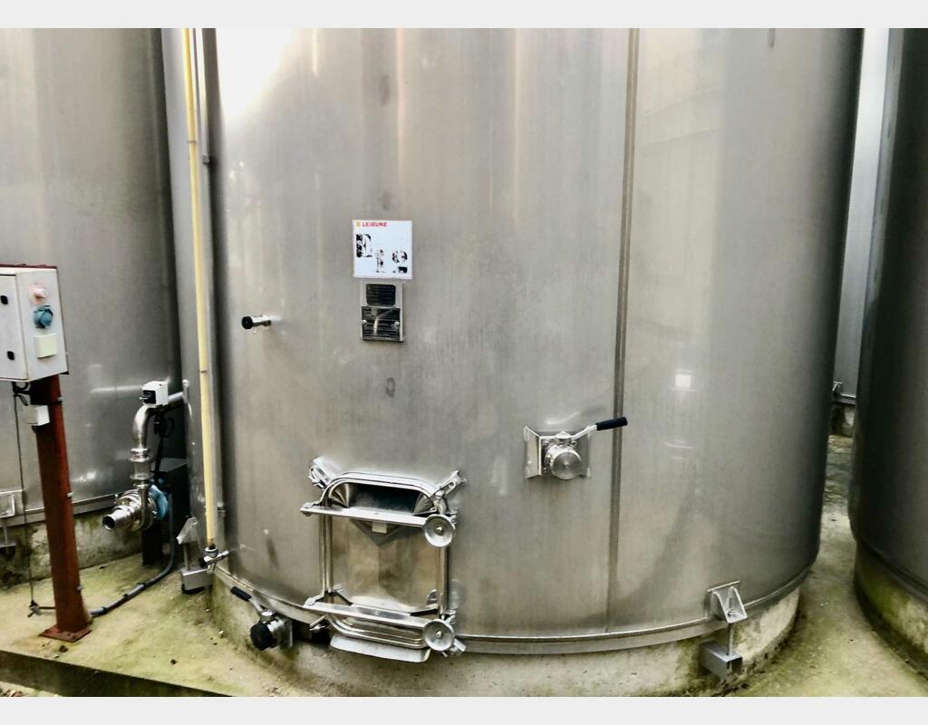304L stainless steel tank - Storage / fermentation - Flat bottom inclined on invert