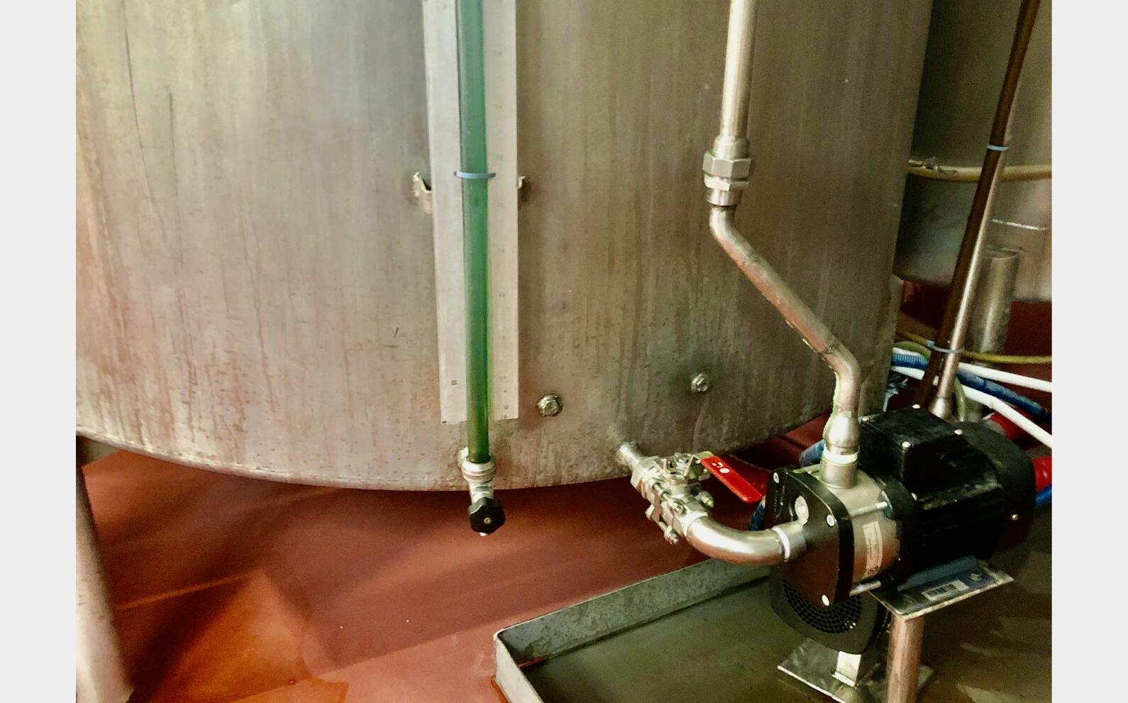 Cuve inox 304 - Serpentin chaud/froid 65 HL (6 500 litres)