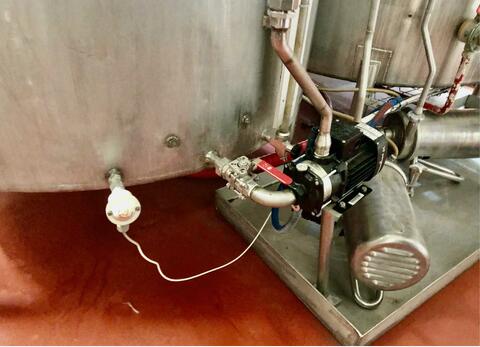  304 ss tank - Hot/cold coil 65 HL (6,500 litres)