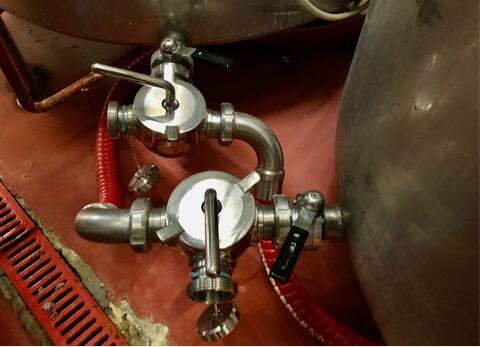  304 ss tank - Hot/cold coil 65 HL (6,500 litres)