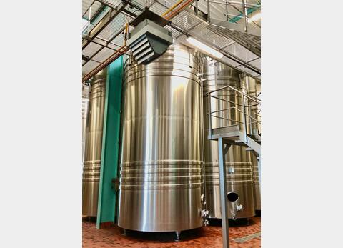 Stainless steel tank 316L - Flat sloping bottom - On feet - Vinification - 03/23-81