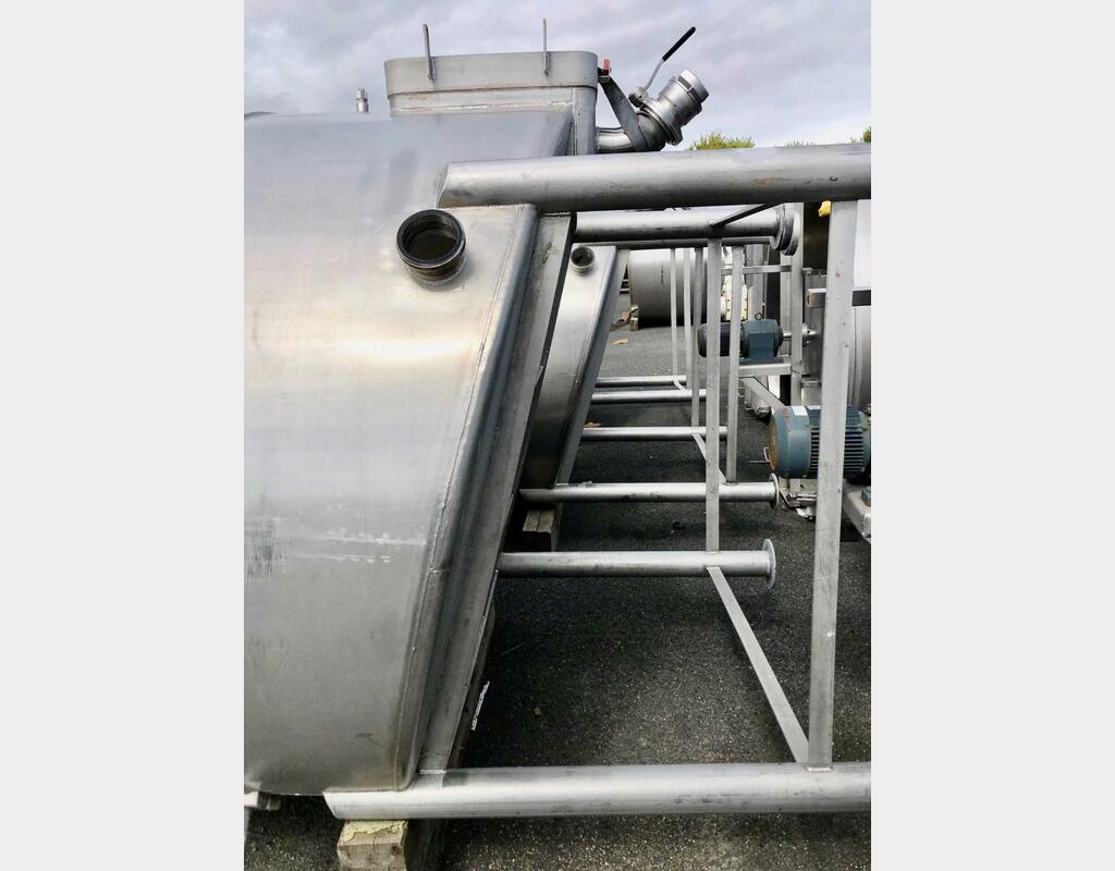 Stainless steel mixing tank - With shell circuit on feet