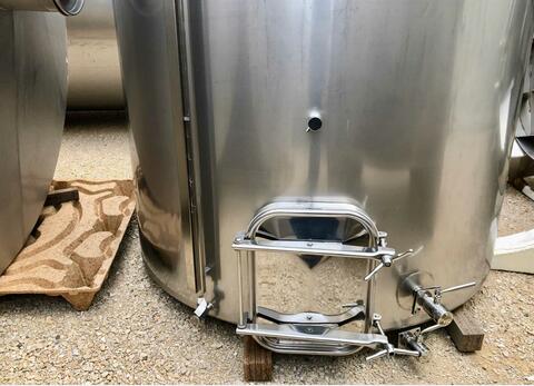 Stainless steel tank - Flat bottom - Without feet - Conical roof