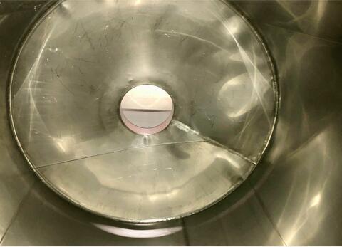 Cuve inox 304 fond bomb&eacute; sur pieds 105 HL (10 500 litres) CTM
