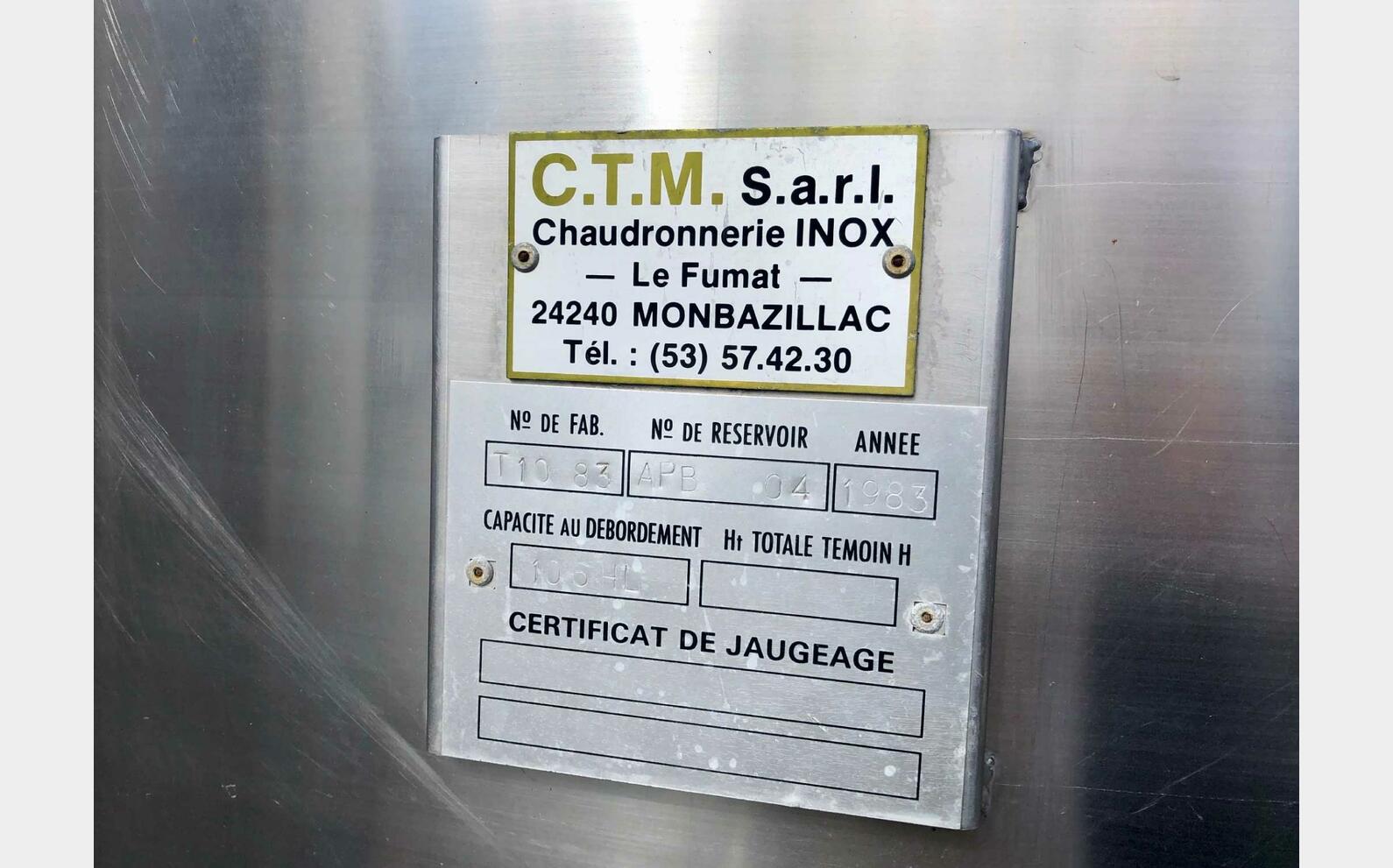 Cuve inox 304 fond bomb&eacute; sur pieds 105 HL (10 500 litres) CTM