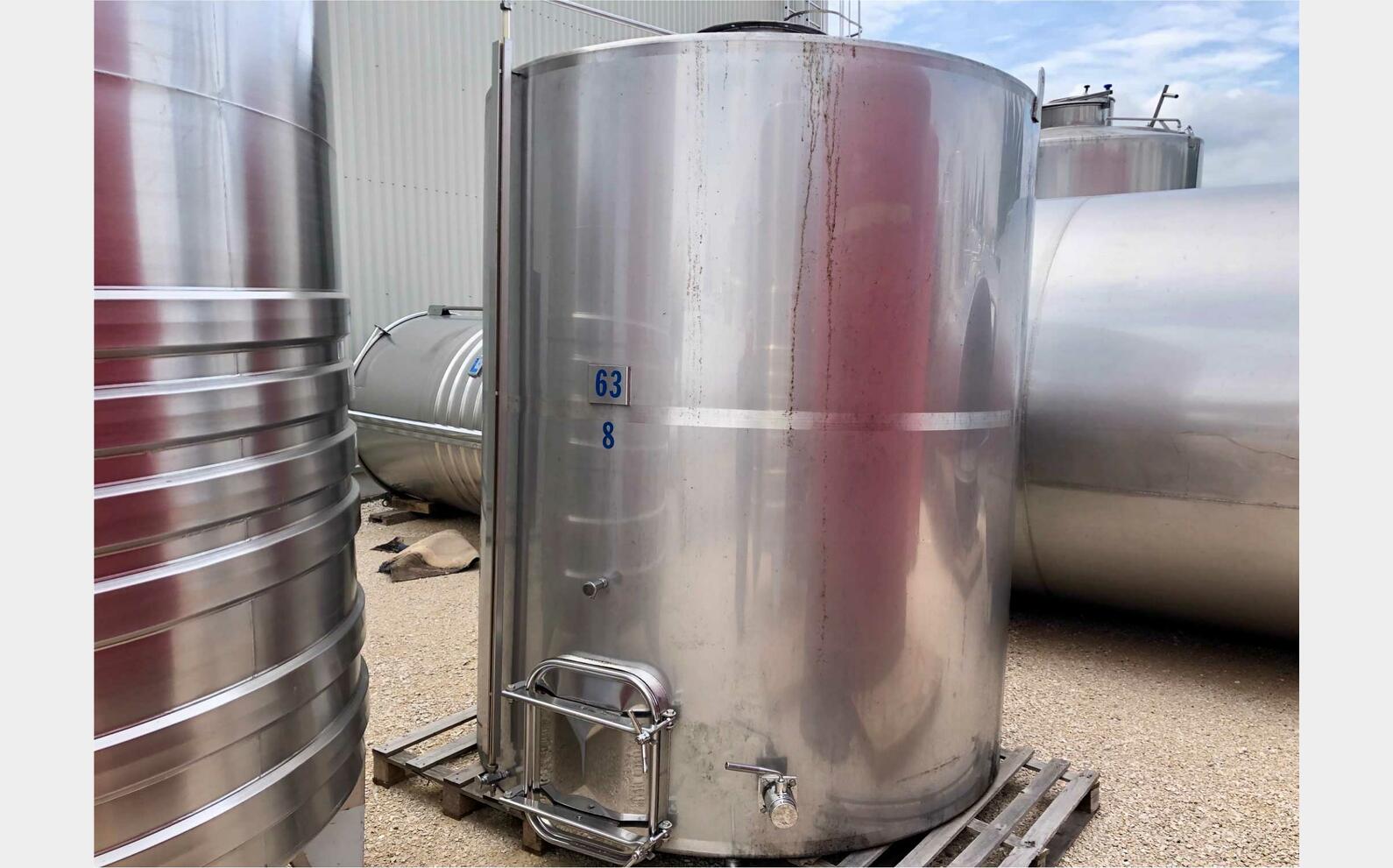 Stainless steel tank - Flat bottom 63 HL (6 300 liters)