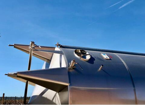Stainless steel tank - On feet 250 HL (25 000 litres) FRACCHIOLLA