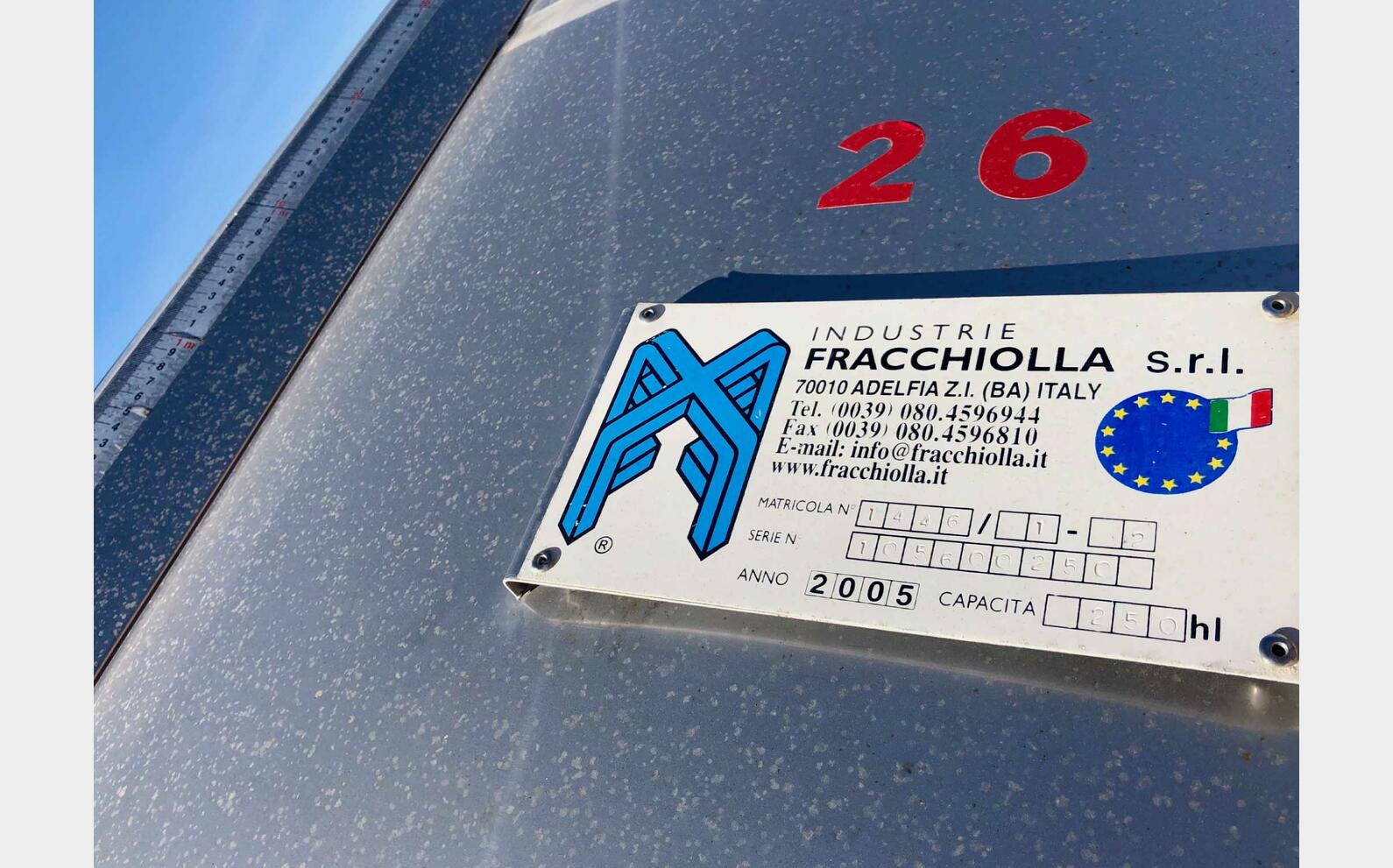 Cuve inox - Sur pieds 247 HL (24 700 litres) FRACCHIOLLA