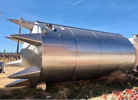 Stainless steel tank - On feet 250 HL (25 000 litres) FRACCHIOLLA
