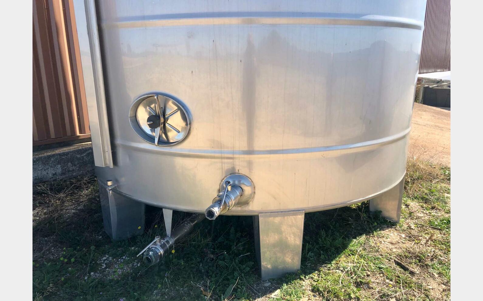 Cuve inox - Sur pieds 250 HL (25 000 litres) CIVIDAC