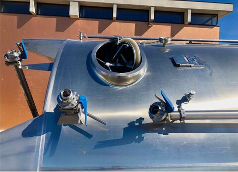 Stainless steel tank - Compartmented 325 HL (32 500 litres) LETINA