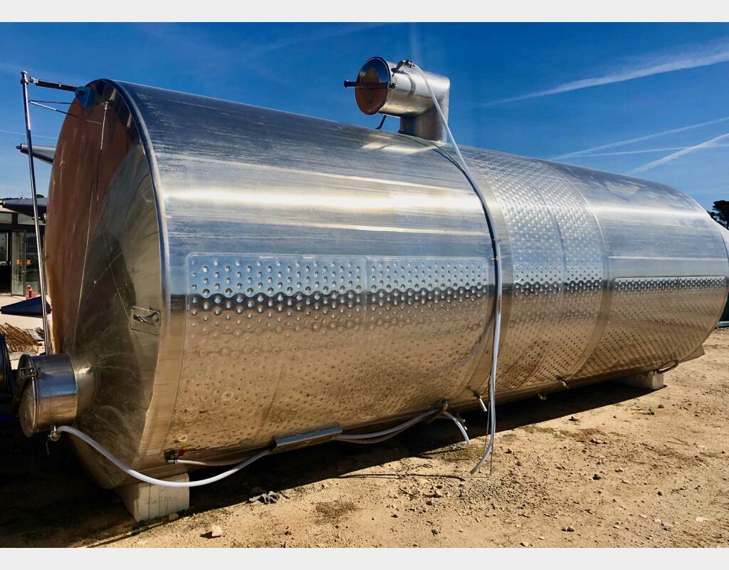 Stainless steel tank - Compartmented 325 HL (32 500 litres) LETINA