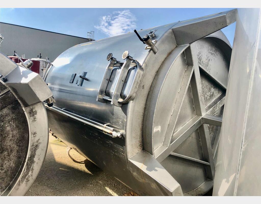 Stainless steel tank - Closed 122 HL (12 200 liters) CTM