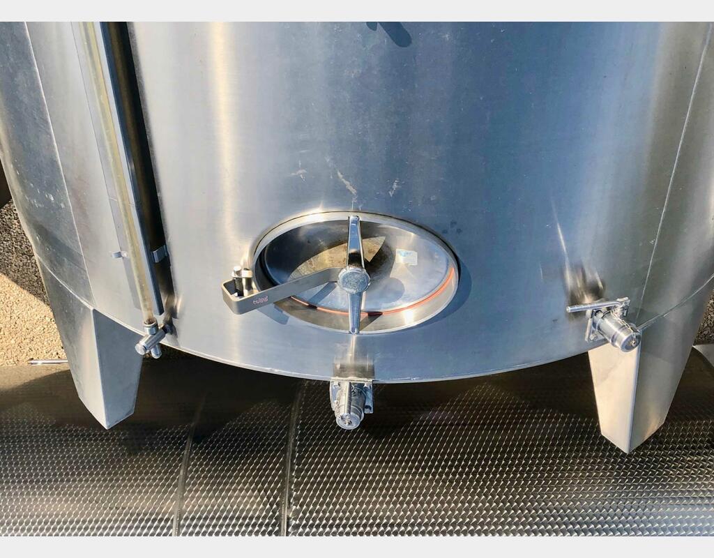 Cuve inox fermée - Fond conique sur pieds