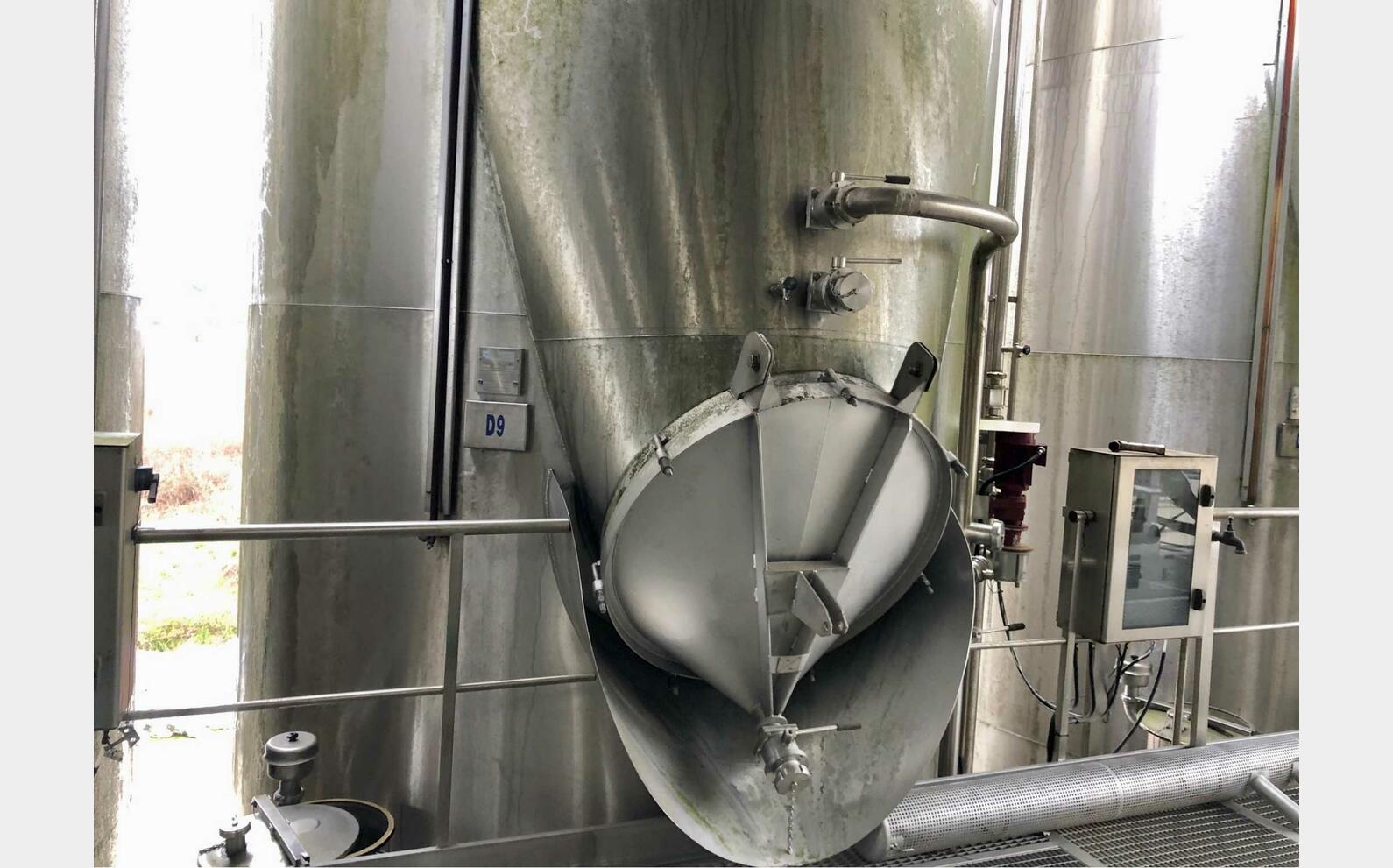 Compartmented tank 460 + 260 HL = 660 HL (66 000 litres) GD INDUSTRIE