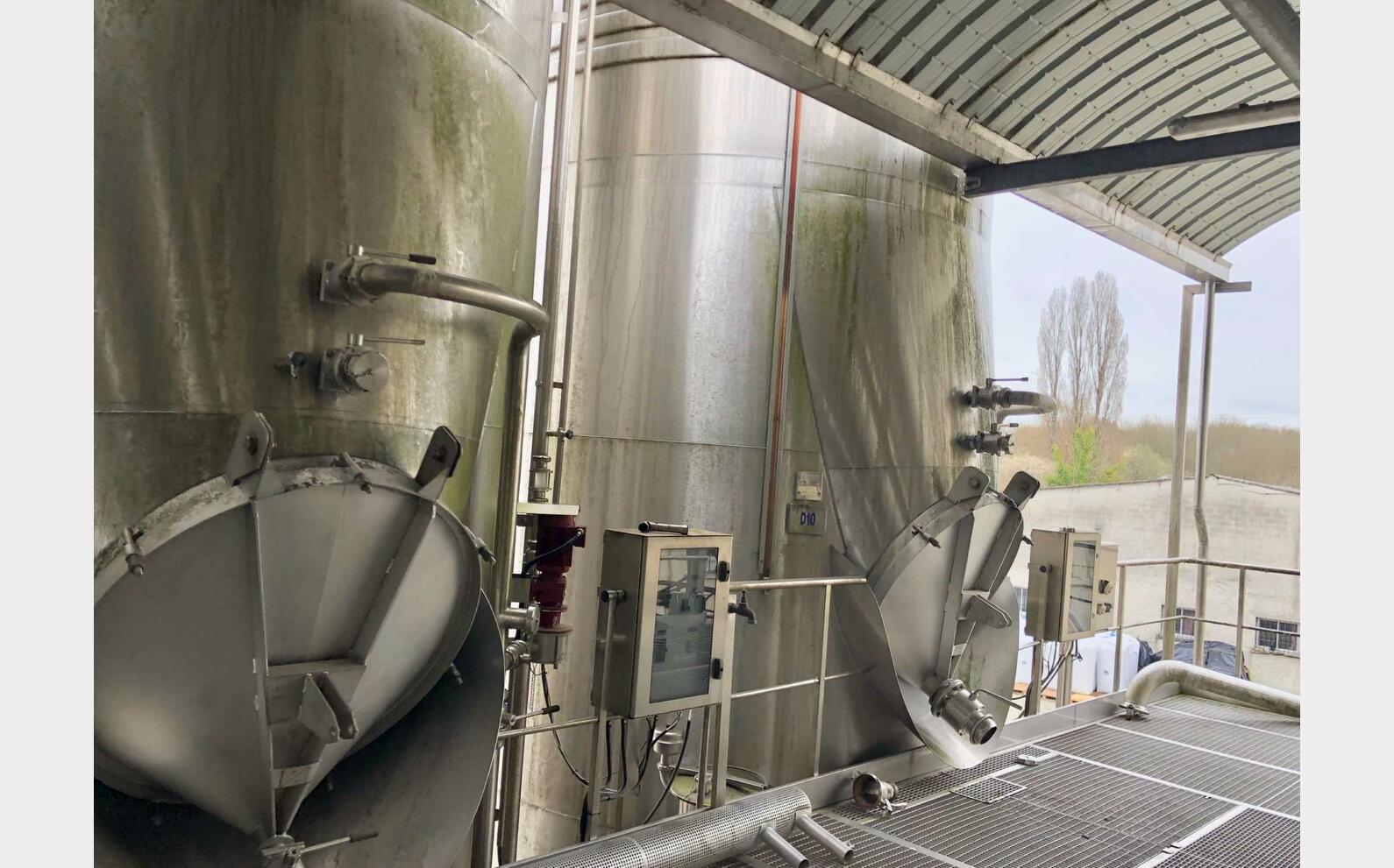Compartmented tank 460 + 260 HL = 660 HL (66 000 litres) GD INDUSTRIE