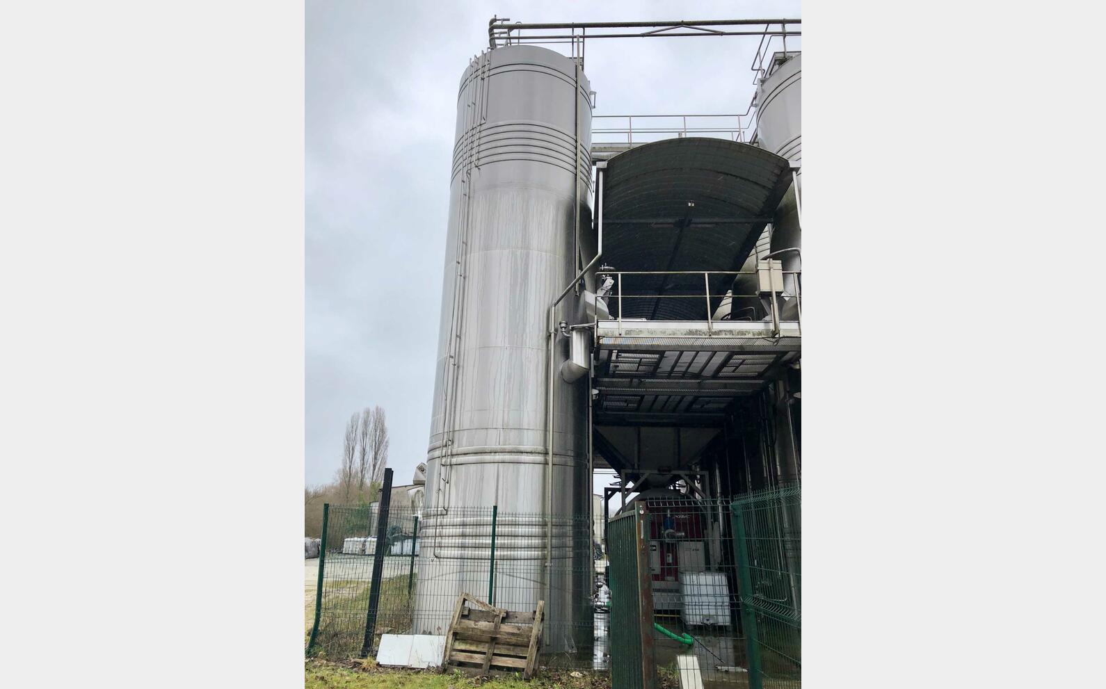 Cuve inox - Compartiment&eacute;e 400 + 260 HL = 660 HL (66 000 litres) GD INDUSTRIE
