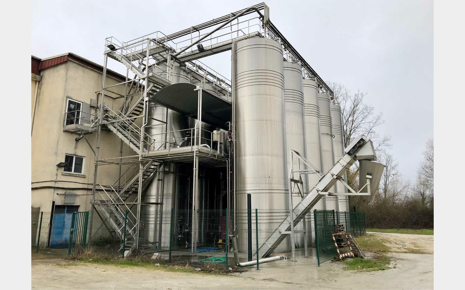 Compartmented tank 460 + 260 HL = 660 HL (66 000 litres) GD INDUSTRIE
