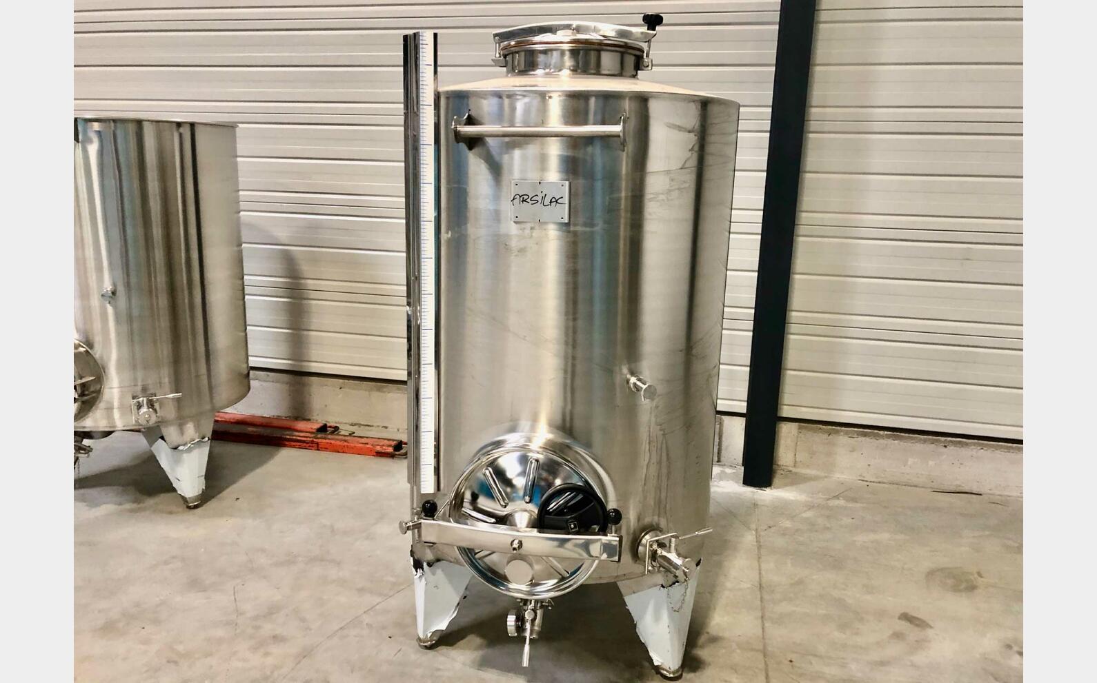 304 ss tank - Closed 10.9 HL (1 096 Litres) ARSILAC