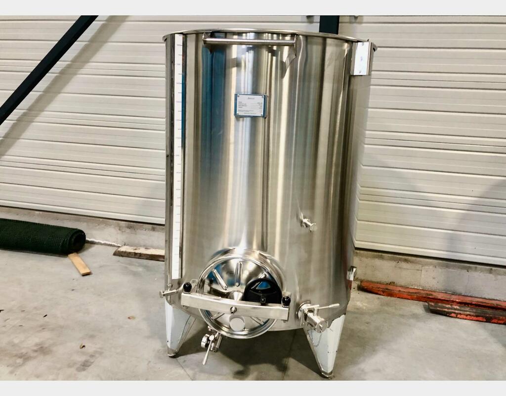 Cuve inox 304 - Chapeau flottant 16.1 HL (1 615 litres) ARSILAC