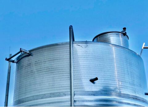 Cuve inox - Fond plat 155 HL (15 500 litres)