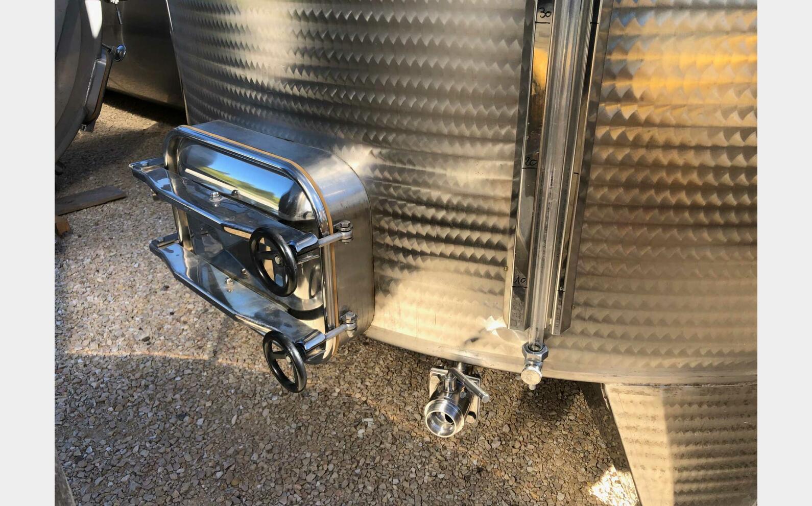 Stainless steel tank - Flat bottom 155 HL (15 500 litres)