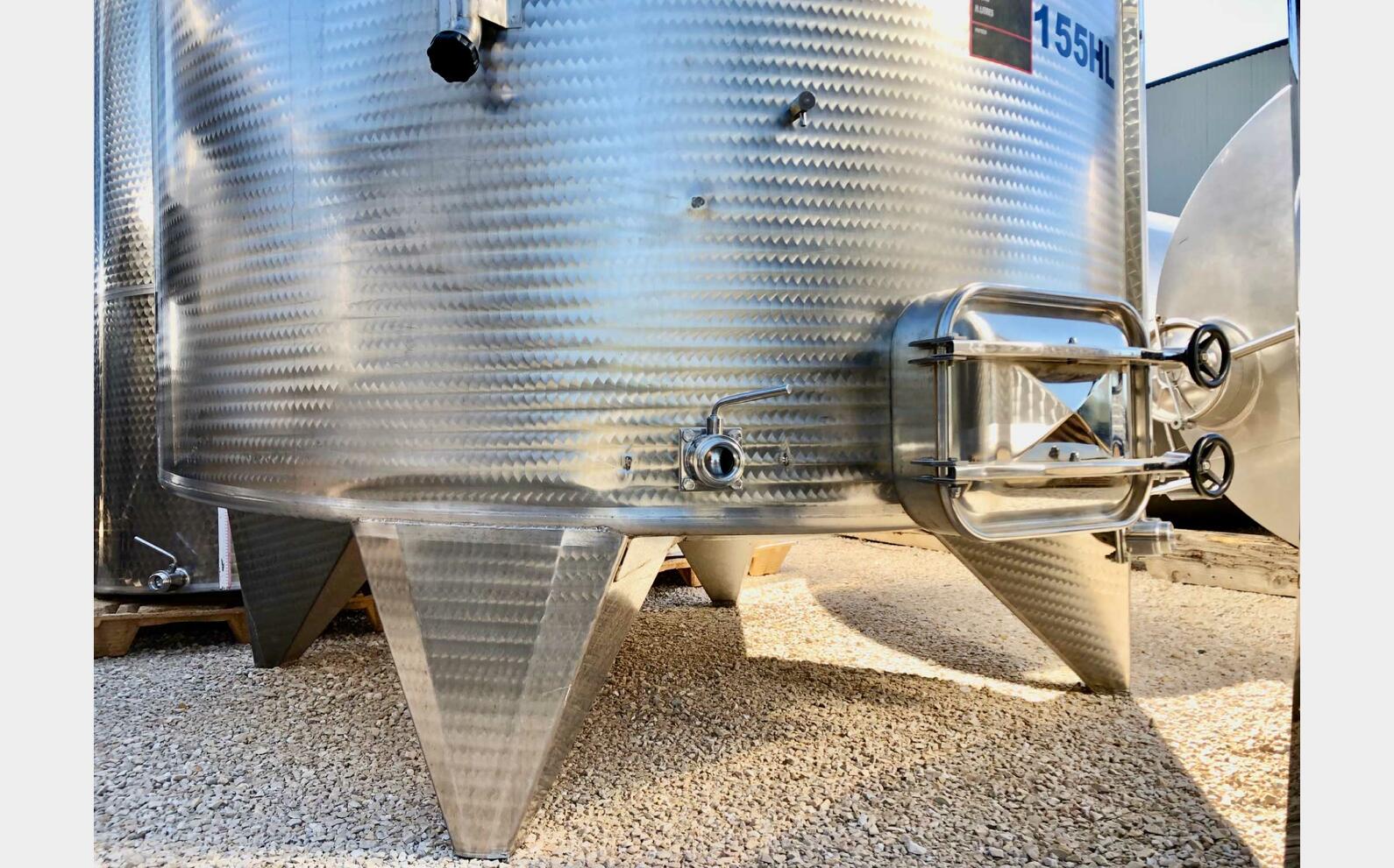 Stainless steel tank - Flat bottom 155 HL (15 500 litres)
