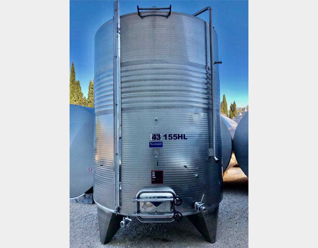 Cuve inox - Fond plat 155 HL (15 500 litres)