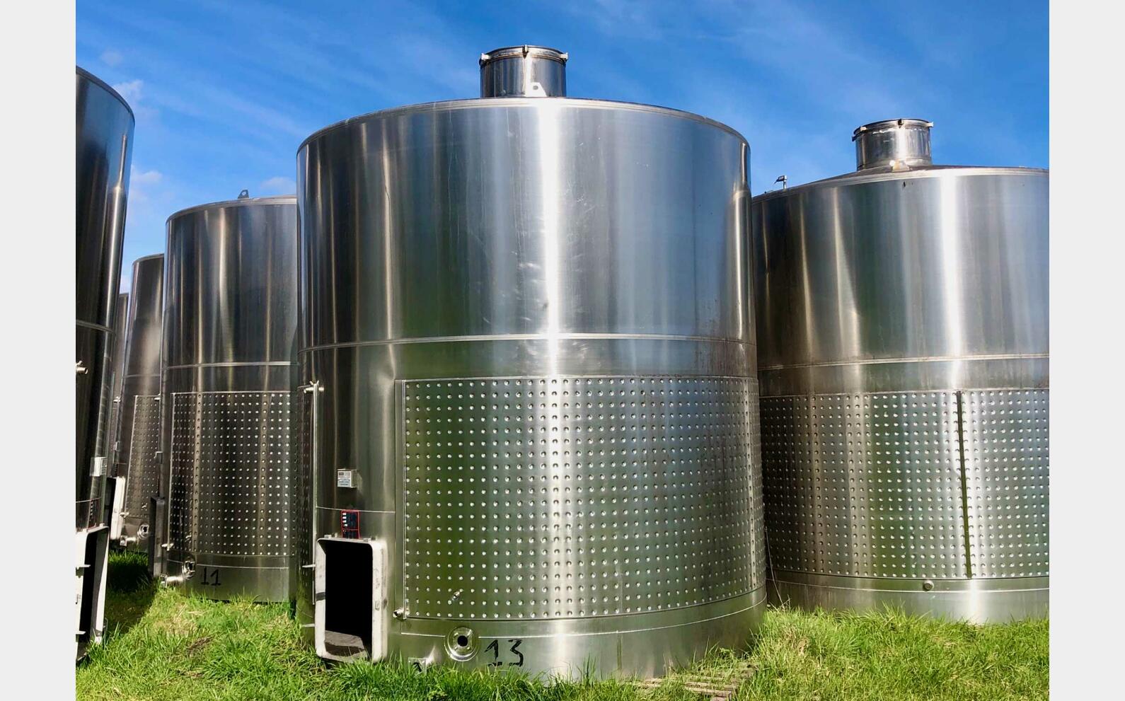 304 stainless steel tank 375 HL (37 500 litres)