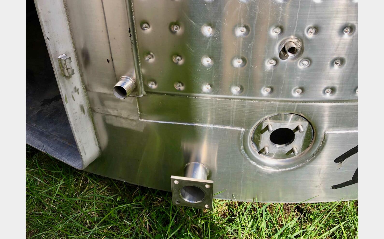 304 stainless steel tank 375 HL (37 500 litres)