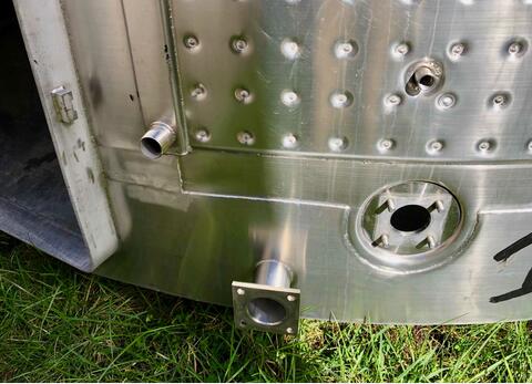 Cuve inox 304 - Sur pieds 375 HL (37 500 litres) TEC INOX