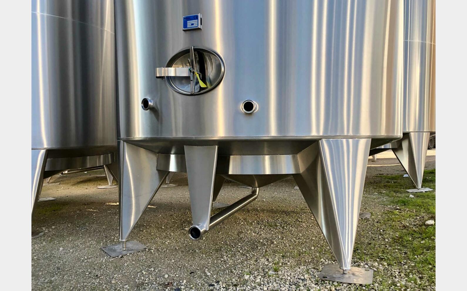 Cuve inox 304L - Fond conique inclin&eacute; 320 HL (32 000 Litres) ARSILAC