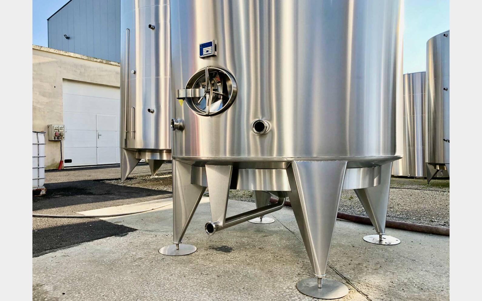 Stainless steel tank 304 105 HL (10 500 Litres) ARSILAC