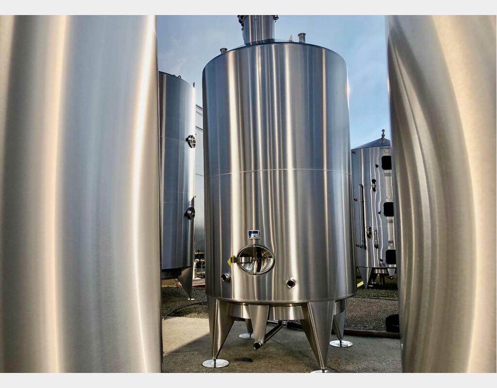 Stainless steel tank 304 105 HL (10 500 Litres) ARSILAC
