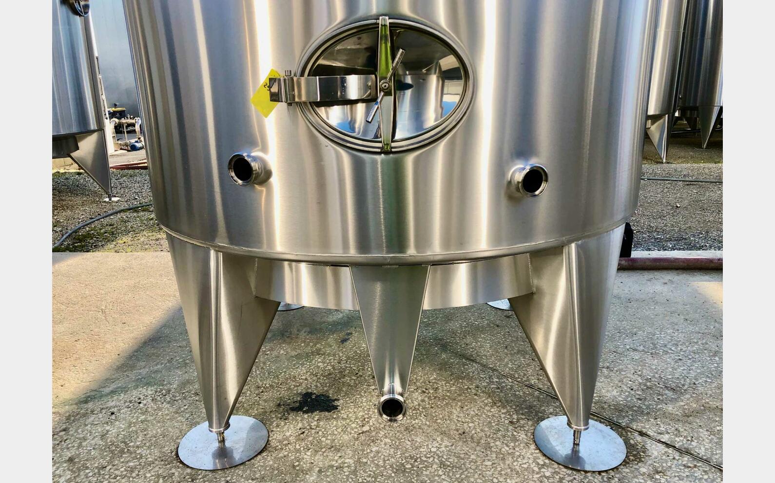 Cuve inox 304 - Fond conique inclin&eacute; 105 HL (10 500 Litres) ARSILAC