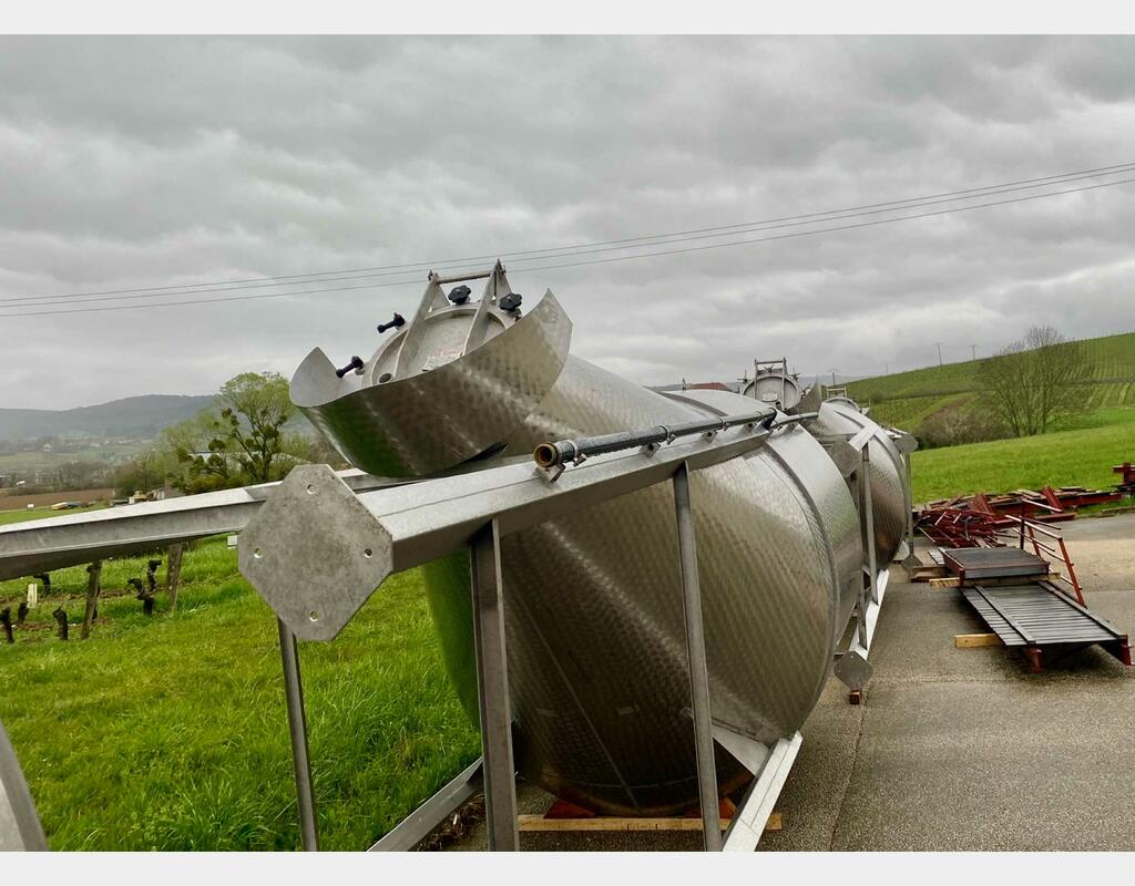 Stainless steel tank - Self-draining - Temperature-controlled