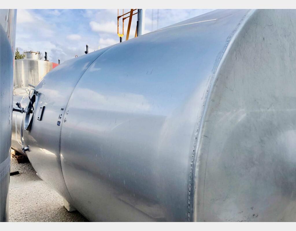 Ss tank - Cylindrical 127 HL (12 700 litres) SNEL-INOX