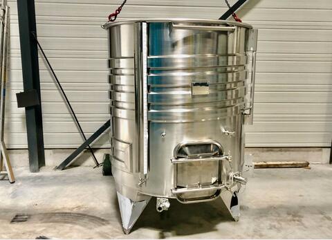 Cuve inox 304 thermor&eacute;gul&eacute;e chapeau flottant 22.9 HL (2 297 litres) ARSILAC