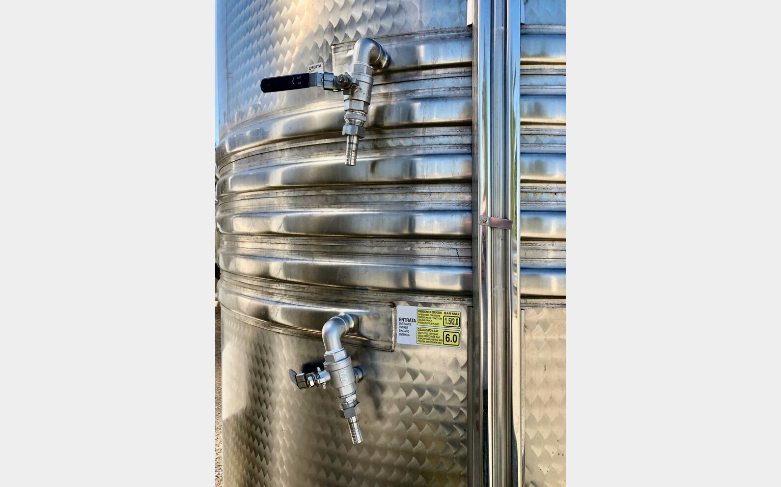Cuve inox - Sur pieds 50 HL (5 000 litres) LACOINOX