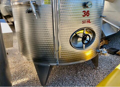 Stainless steel tank - On feet 50 HL (5 000 litres) LACOINOX