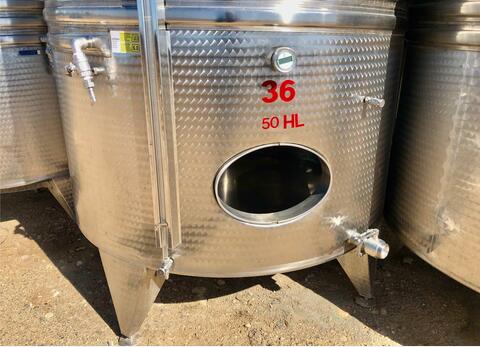 Stainless steel tank - On feet 50 HL (5 000 litres) LACOINOX